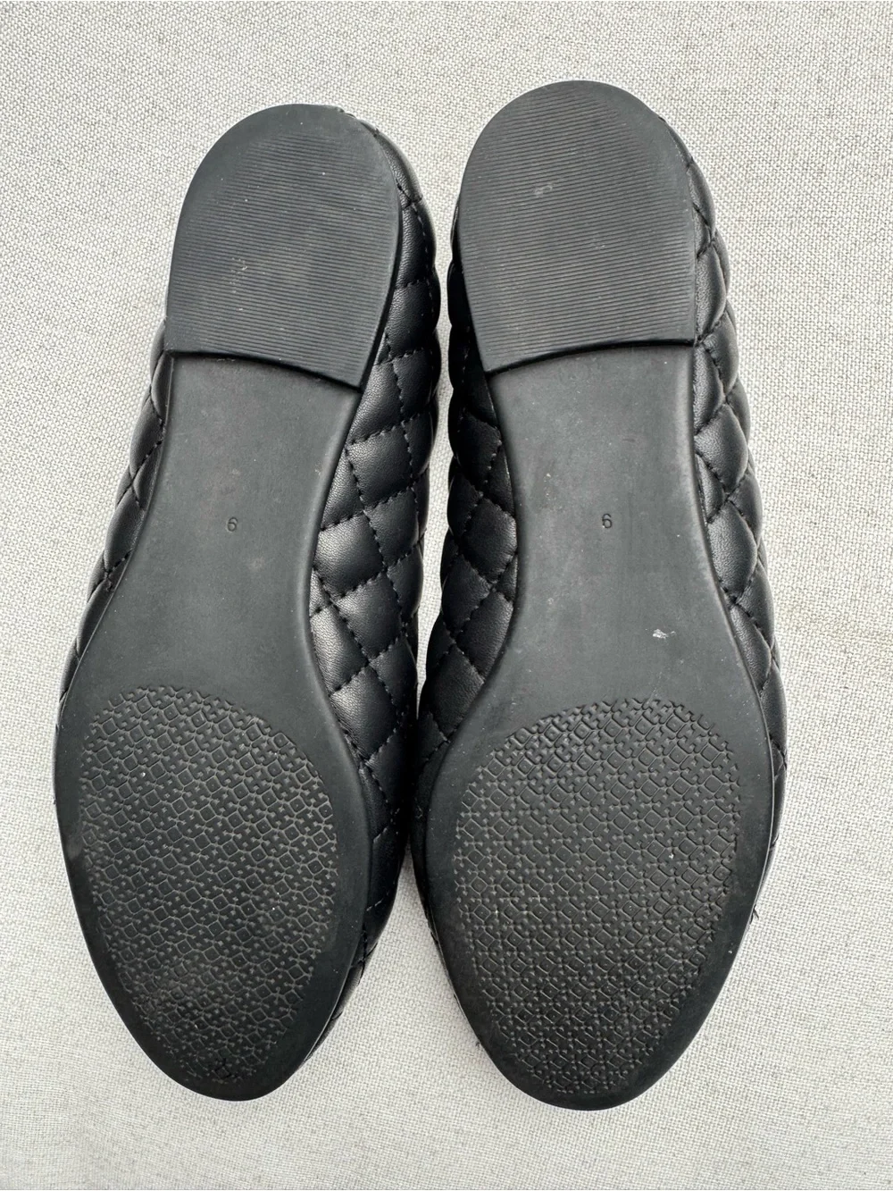 Tory Burch Black Quilted Leather Flats Gold Logo Size 9